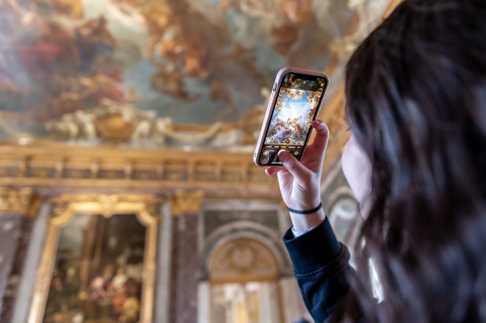 Versailles Palace Private Family Tour Designed for Kids - Meeting and Drop-off Points