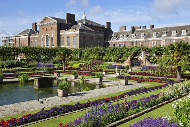 VIP Kensington Palace & Gardens Royal Tea Crown Experience - Royal Family Stories