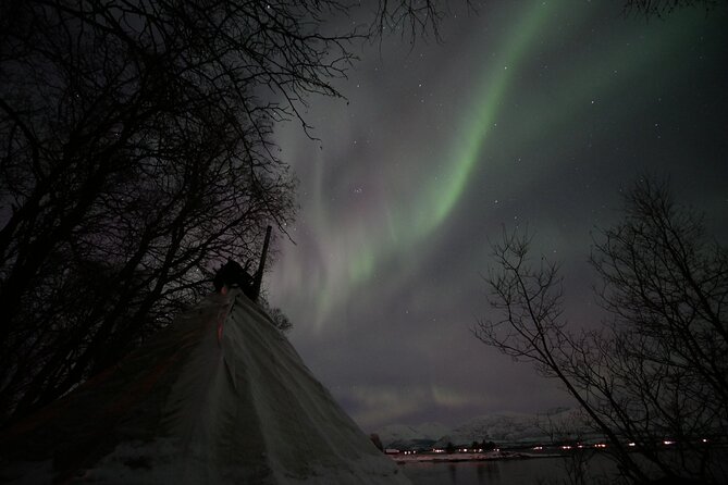 Watching The Aurora Dance - Warm Drinks and Snacks