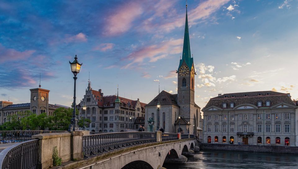 Zurich, Switzerland: Historical Walking Tour in Portuguese - Important Tour Preparation