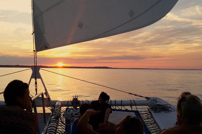 2 Hour Champagne Sunset Cruise From Grace Bay, Providenciales (Adult Only) - Beverages and Appetizers Served