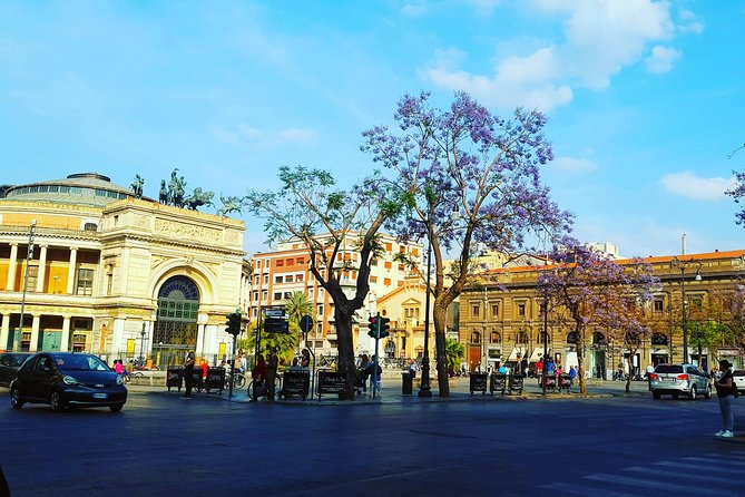 A Walk Among the Monuments and Markets of Palermo - Experiencing the Vibrant Vucciria Market