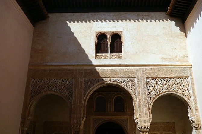 Alhambra & Generalife, Albaicín & Sacromonte Skip-the-Line Private Tour - Booking and Pricing