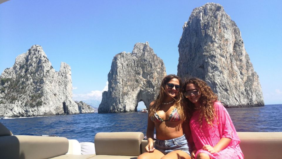 Amazing Private Yacht Tour to Capri & Positano - Exploring Capri and Positano