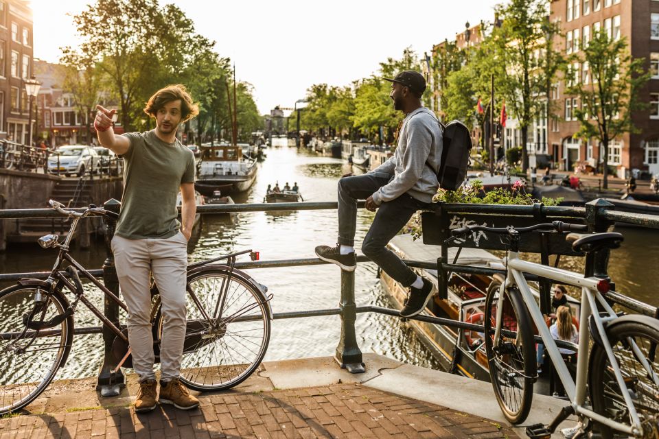 Amsterdam: Highlights & Hidden Gems Private Walking Tour - Discovering the Jordaan District