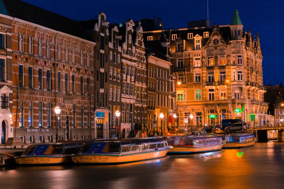 Amsterdam: Private Evening Canal Cruise With Prosecco - Memorable Moments for Private Groups