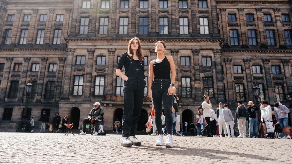 Amsterdam: Professional Photoshoot at Dam Square. - Language and Accessibility