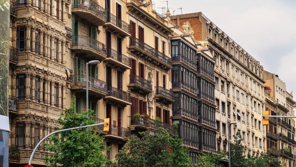 Barcelona: Private Architecture Tour With a Local Expert - Preparing for the Tour