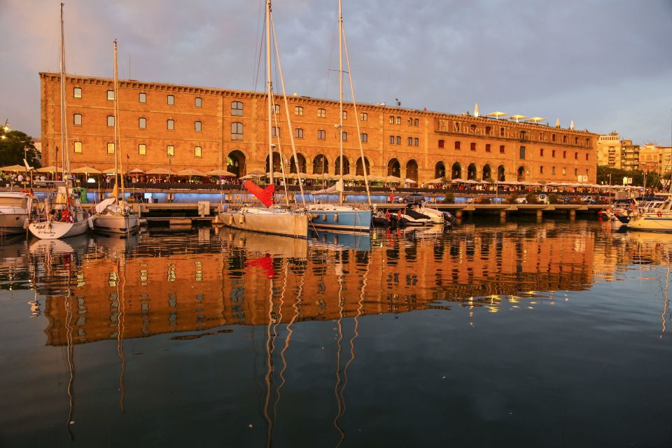 Barcelona: Sunset Sailing Tour With Tapas and Open Bar - Recap