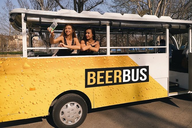 BeerBus Budapest - Sightseeing Partytour - Exploring Budapests Top Attractions