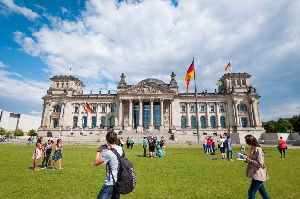 Berlin: City Center Walking Tour - Weather and Provisions