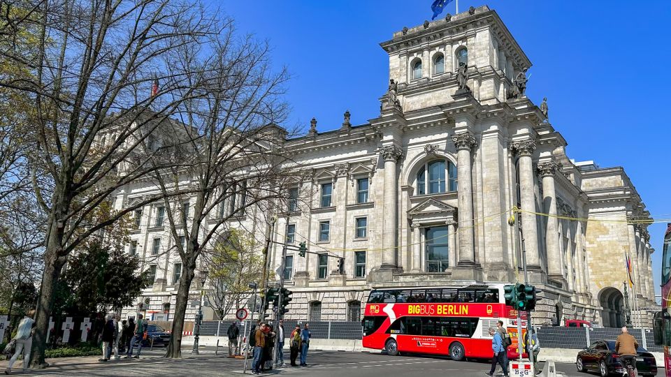 Berlin: Hop-On Hop-Off Sightseeing Bus With Boat Options - Important Considerations