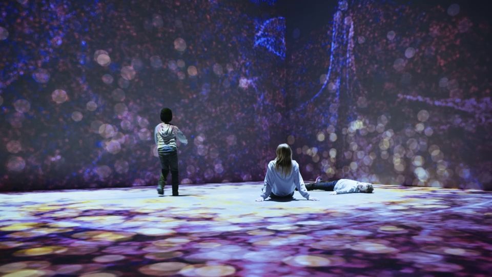 Berlin: Khroma Immersive Art Experience - Unforgettable Artistic Journey in Berlin