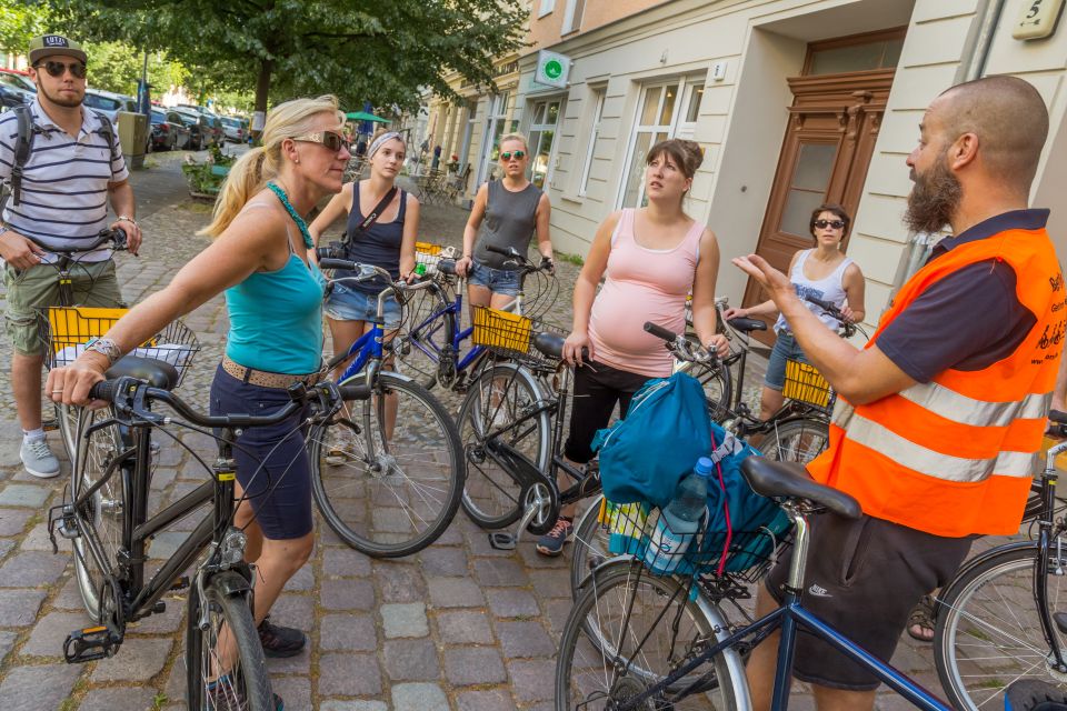 Berlin: Sights and Highlights Bike Tour With a Local Guide - Central Station and Beyond