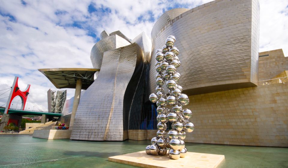 Bilbao Private Walking Tour: History, Guggenheim, Pintxos - Vibrant Arriaga Theatre