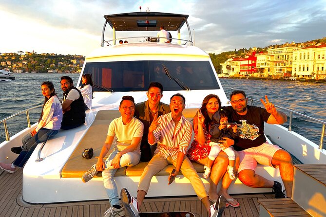 Bosphorus Sunset Yacht Cruise With Snacks and Live Guide - Luxury Yacht Experience