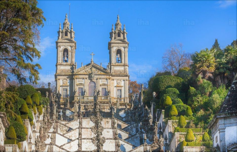 Braga Private Transfer:To/From the Oporto Airport - Braga to Oporto Airport