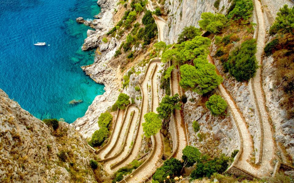 Capri Private Boat Tour by Speedboat From Positano/Praiano - Lunch in Capri