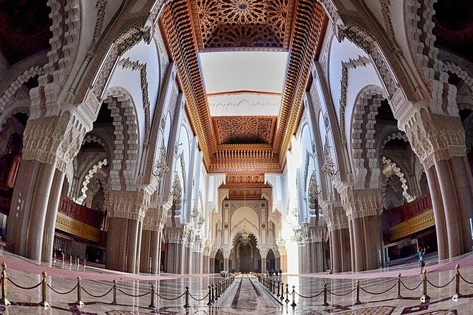 Casablanca Guided Private Tour Including Mosque Entrance - Visiting the Mosque