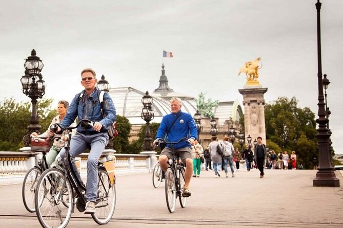 City Bike Tour on a Dutch Bike - Knowledgeable Guides Commentary