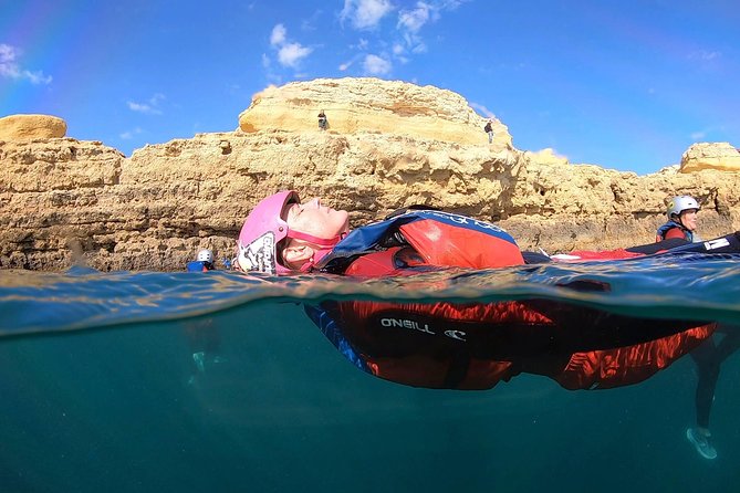 CLIFF JUMPING Tour - Coasteering in Albufeira - Meeting Point