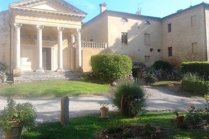 Cooking Class in a Historical Villa in Siena Province - Class Details and Inclusions