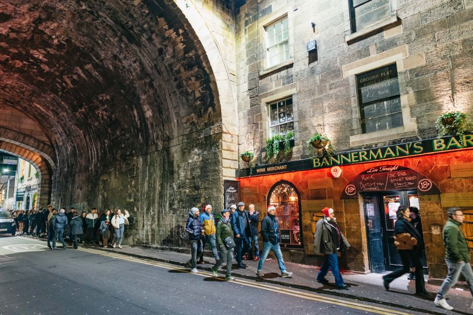 Edinburgh: Pub Crawl With Free Shots & Discounts - Socializing With Travelers