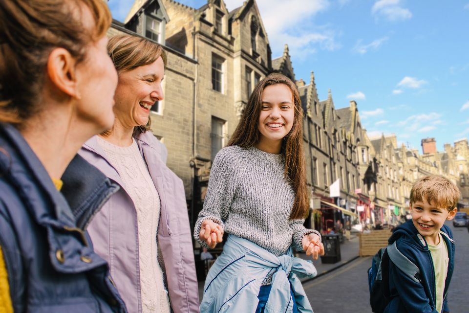 Edinburgh: Self-Guided City Sightseeing Treasure Hunt - Inclusions and Requirements