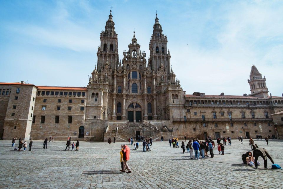 Exploring Santiago De Compostela Walking Tour for Couples - Booking and Cancellation Policy