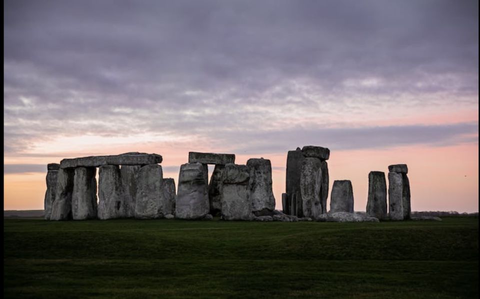 From London: Stonehenge and Bath Private Full-Day Trip - What to Expect