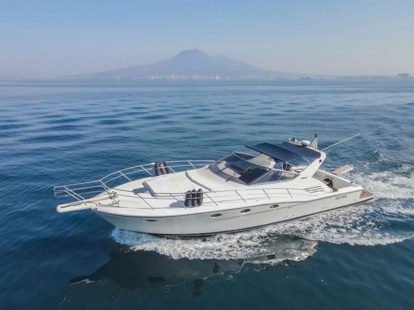 From Naples: Premium Private Yacht Tour To Amalfi Coast - Catering and Dining Options