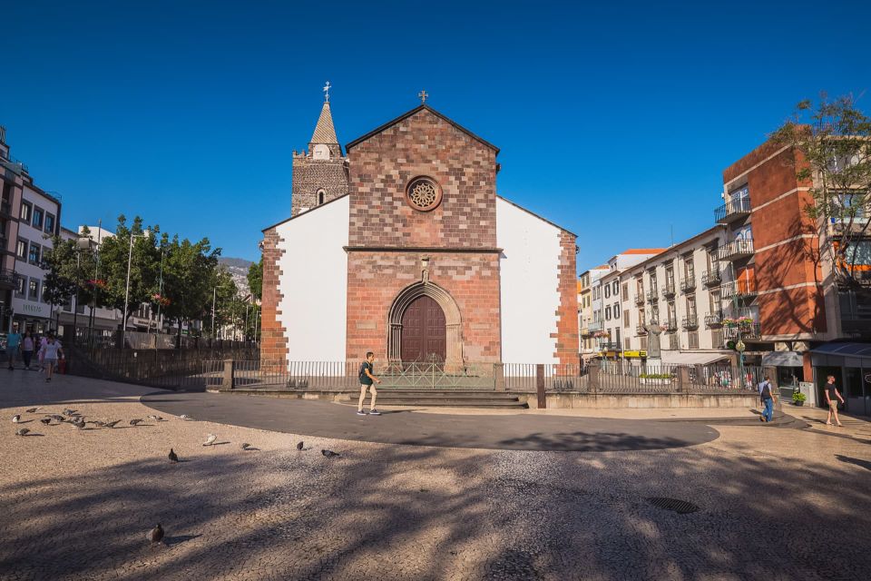 Funchal: 1 Hour Tuk Tuk Private City Tour on Tukway - Pricing and Cancellation