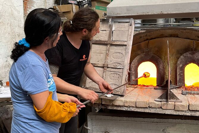 Glassblowing Beginner's Class in Murano - Creating and Shipping the Piece