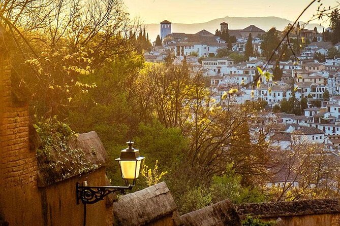 Granada: Albaicin Private Tour - Explore the Albaicin Neighborhood