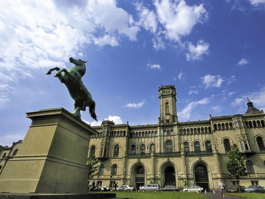 Hanover: Guided Walking Tour of the Nordstadt District - Vibrant Community Life