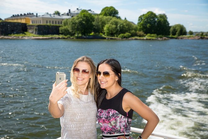 Helsinki Canal Cruise - Suomenlinna Maritime Fortress