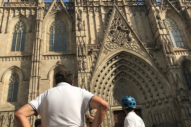 Historical E-bike Tour in Barcelona - Efficient and Eco-friendly Sightseeing