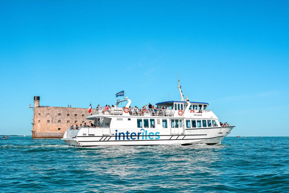 Île D'oléron: Boat Trip to Fort Boyard 1h00 - Activity Duration