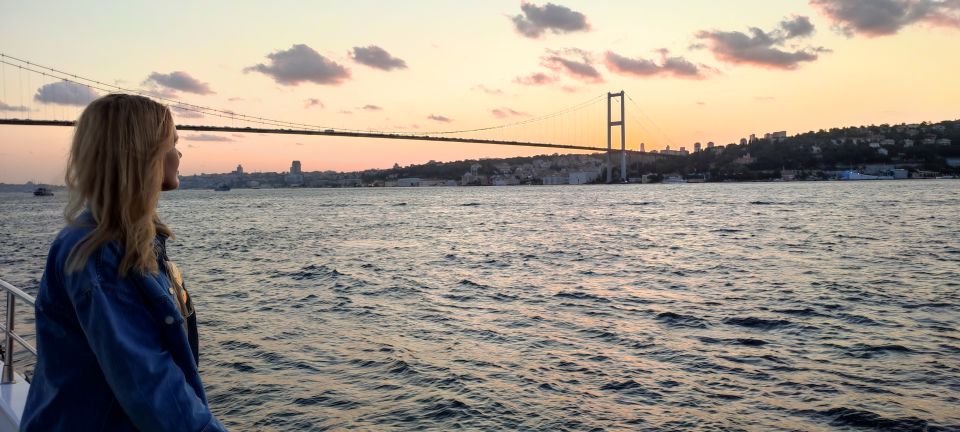 Istanbul: Bosphorus Sunset Cruise on Yacht With Live Guide - Onboard Amenities and Services