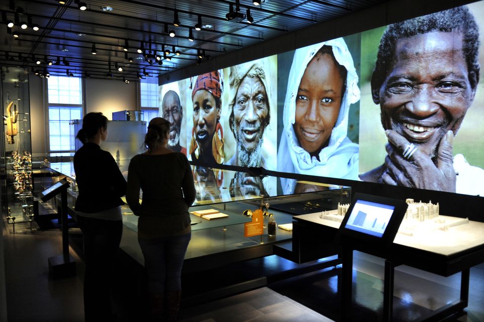 Leiden: Museum of World Cultures - Educational Programs and Collaborations