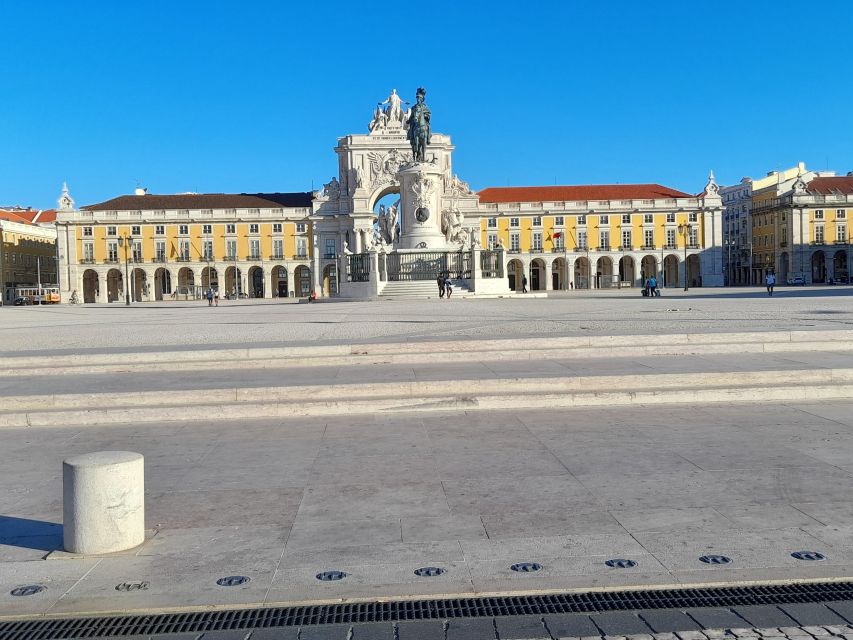 Lisbon: Half Day Guided Sightseeing Tour by Tuk Tuk - Iconic Basilica and Belem