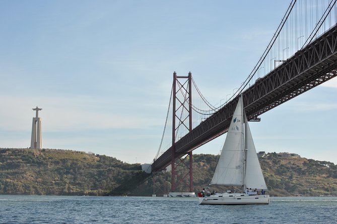 Lisbon Private Sailing Cruise, Drink Included (Options: 2h, 3h, 4h, 6h or 8h) - Private Tour