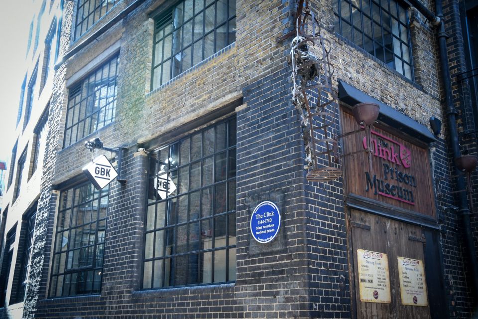 London: Harry Potter Walking Tour and Clink Prison Visit - Navigating the Underground Tube