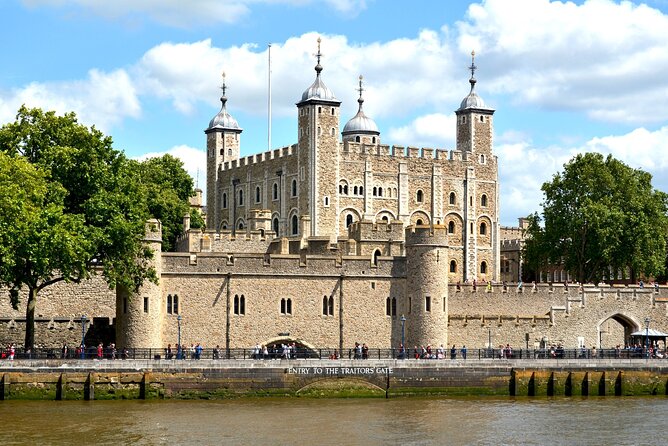 London in One Day Tour With Changing of the Guard - Thames River Sightseeing Cruise