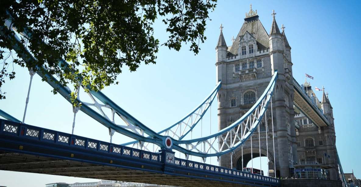 London: Top 30 Sights Walking Tour and Tower Bridge Exhibit - During the Tour