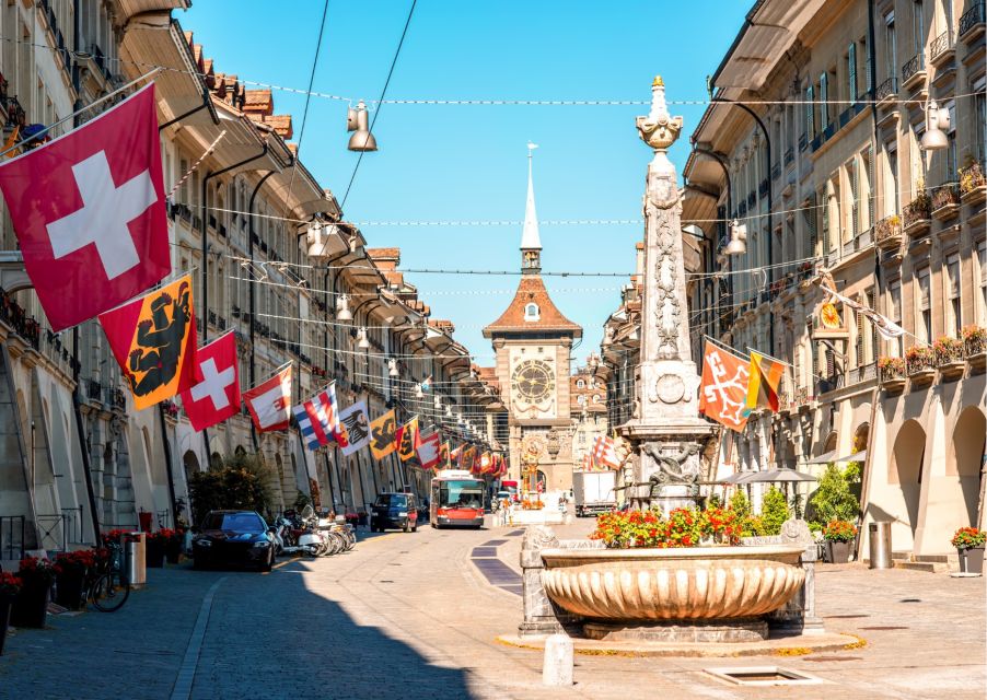 Lucerne: Private Walking Tour With Panoramic Yacht Cruise - Panoramic Yacht Cruise