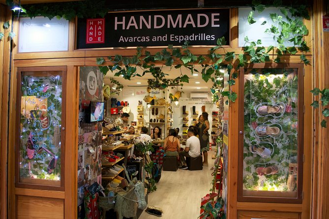 Make Authentic Espadrilles in Seville - Booking and Logistics