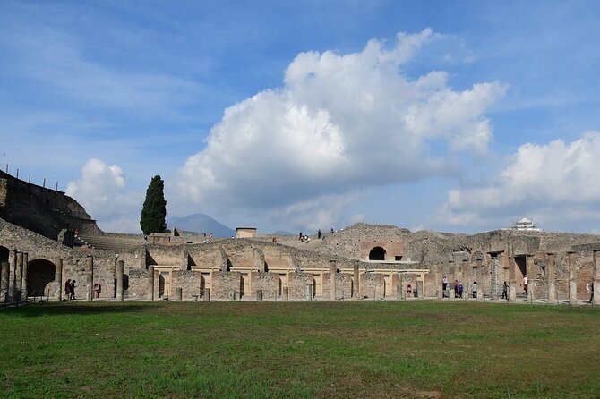 Naples City and Pompeii Half Day Sightseeing Tour - Knowledgeable Guide