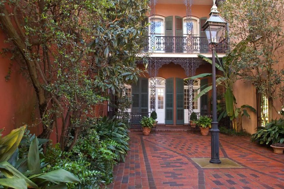 New Orleans: Five-in-One City Walking Tour - Navigating the Private Option