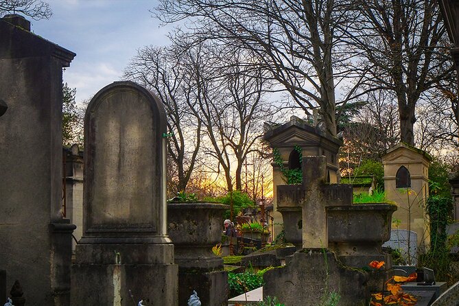 Paris Pere Lachaise Cemetery Small Group Guided Tour - Stories of the Deceased